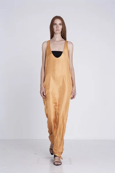 Look 10
